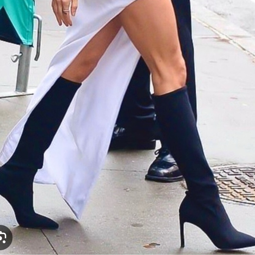 Stuart Weitzman 100 neoprene stretch boot to the knee. Never worn